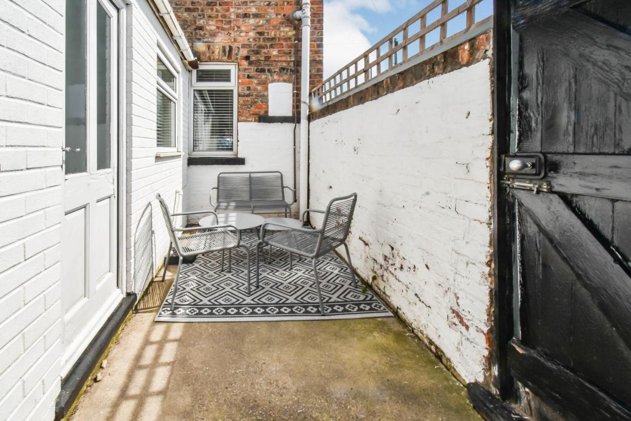 Holiday home The Nook York